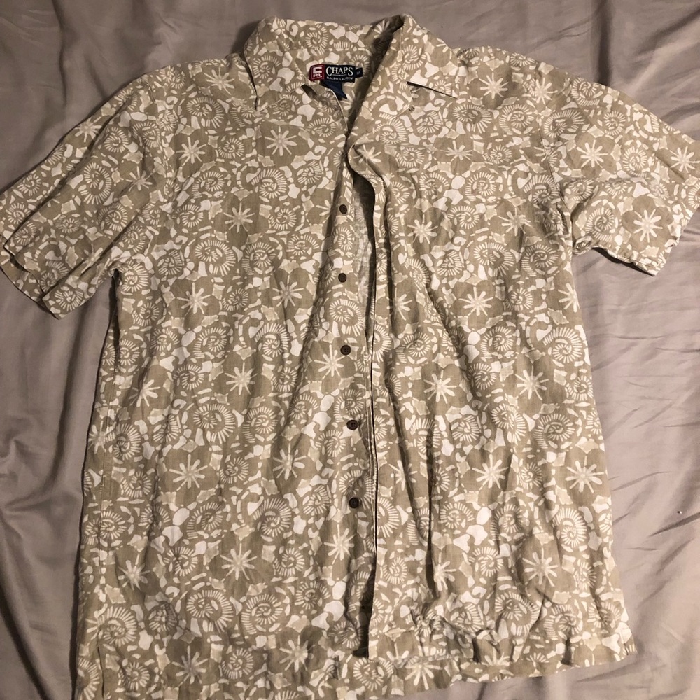 Chaps Tan, white patterned short sleeve Button down